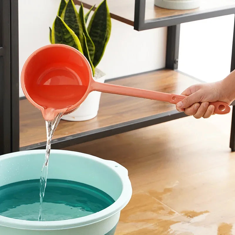 Long Handle Water Scoops Portable All-purpose Washing Ladle Baby Bath Dipper Spoons Large Capacity Thick Kitchen Water Spoon
