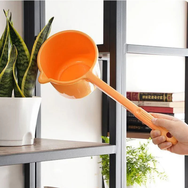 Long Handle Water Scoops Portable All-purpose Washing Ladle Baby Bath Dipper Spoons Large Capacity Thick Kitchen Water Spoon